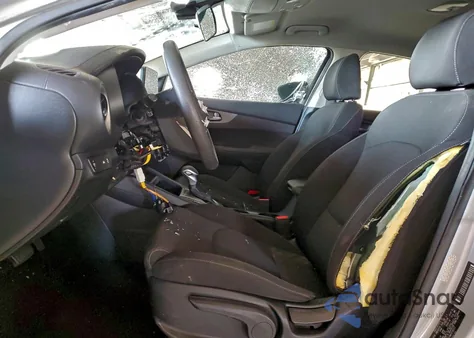 2021 Kia Forte Fe z USA, uszkodzony, nr VIN 3KPF24AD0ME414017